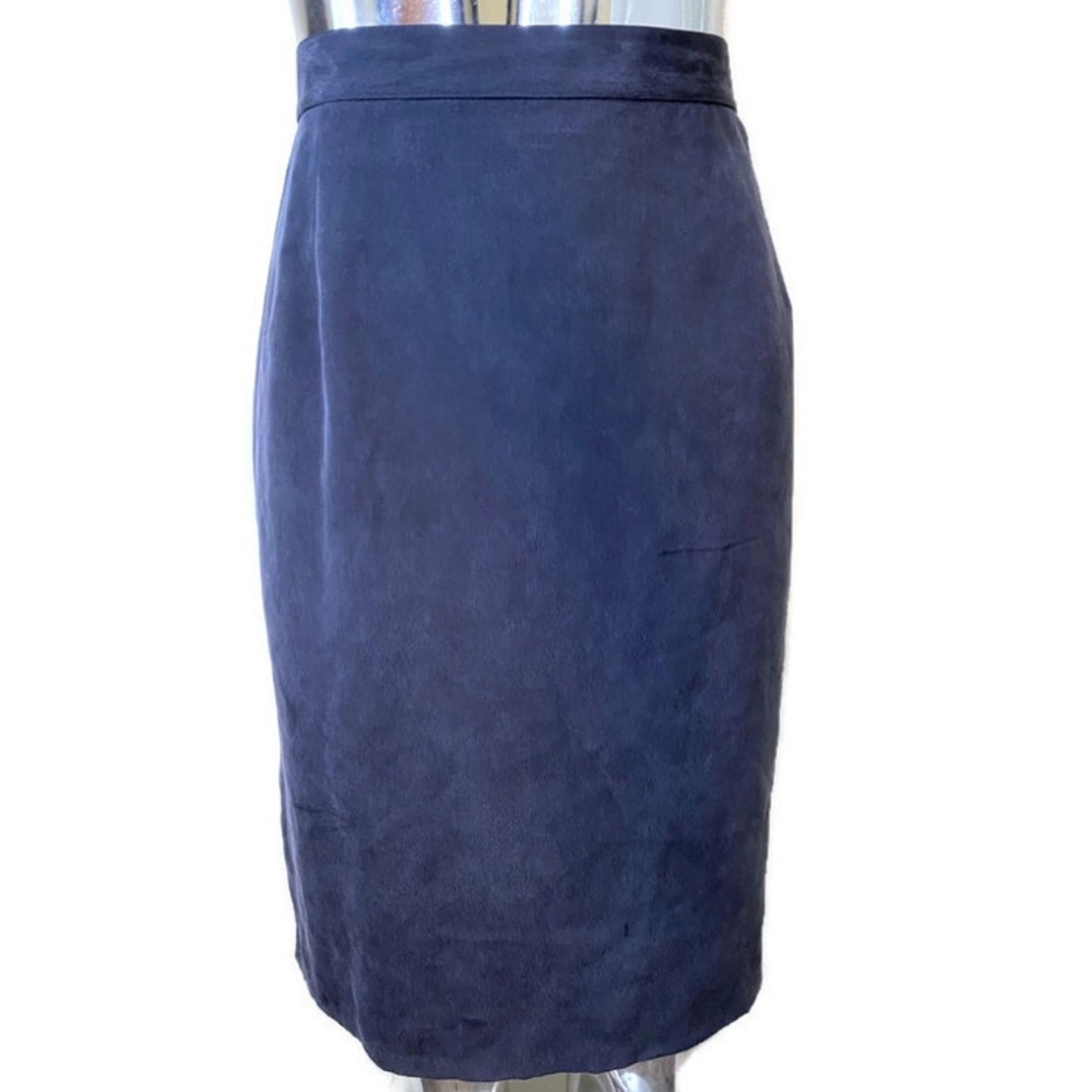 ✨NWOT✨ Casual Silk Skirt